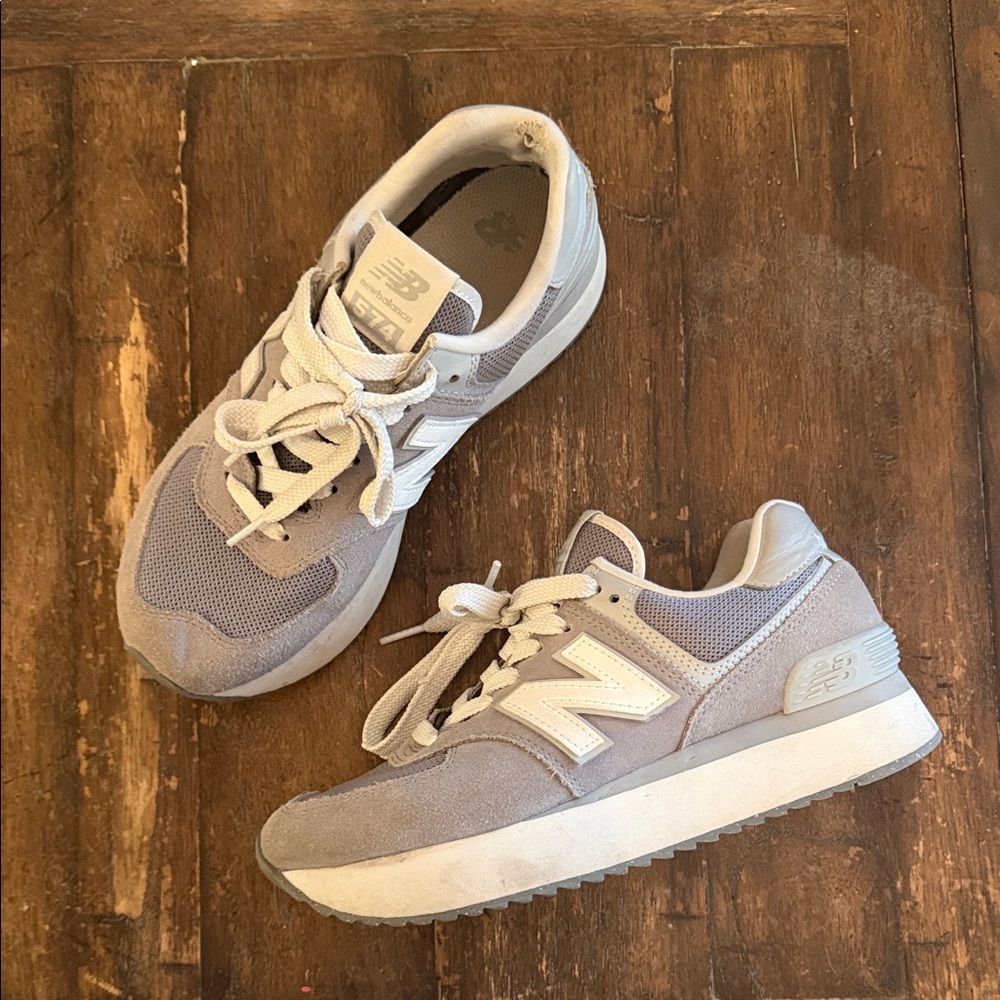 574 platform New Balance Light Gray Suede sneakers women’s size 9